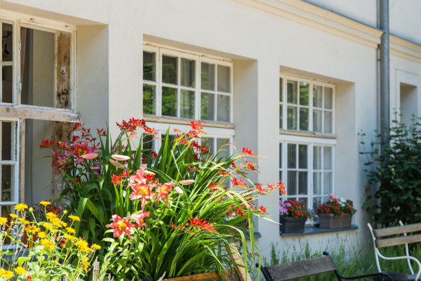 Blühender Garten des Schweizer Haus Hadersdorf